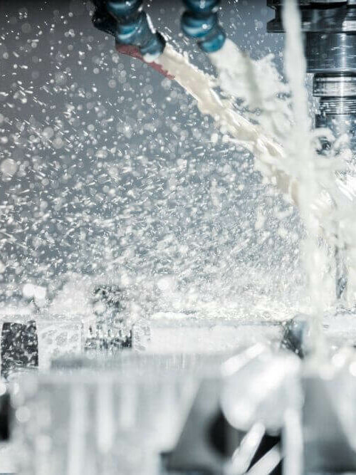 Des engrenages sombres ; qui sont lubrifiés