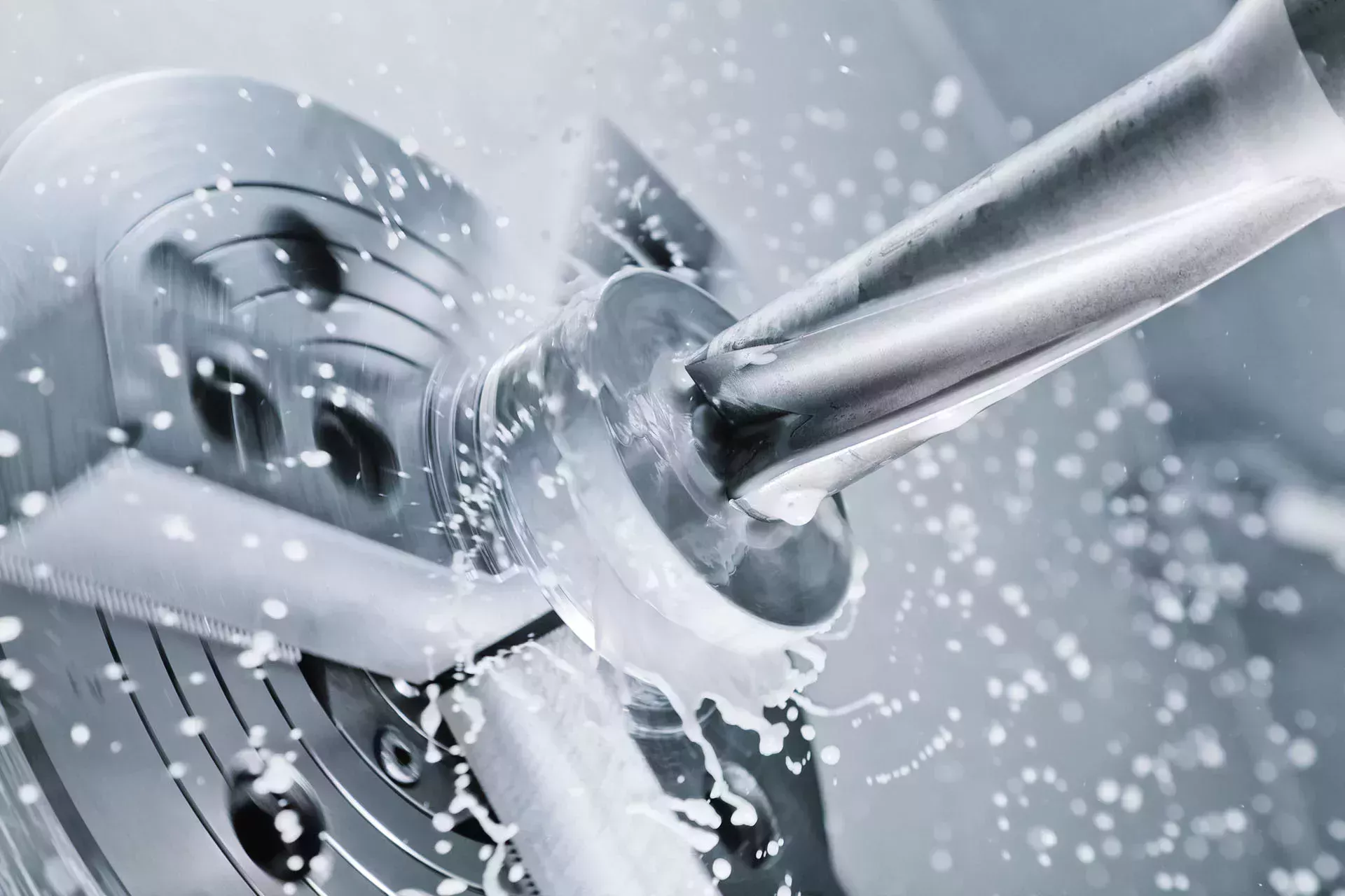 Usinage avec des produits BECHEM